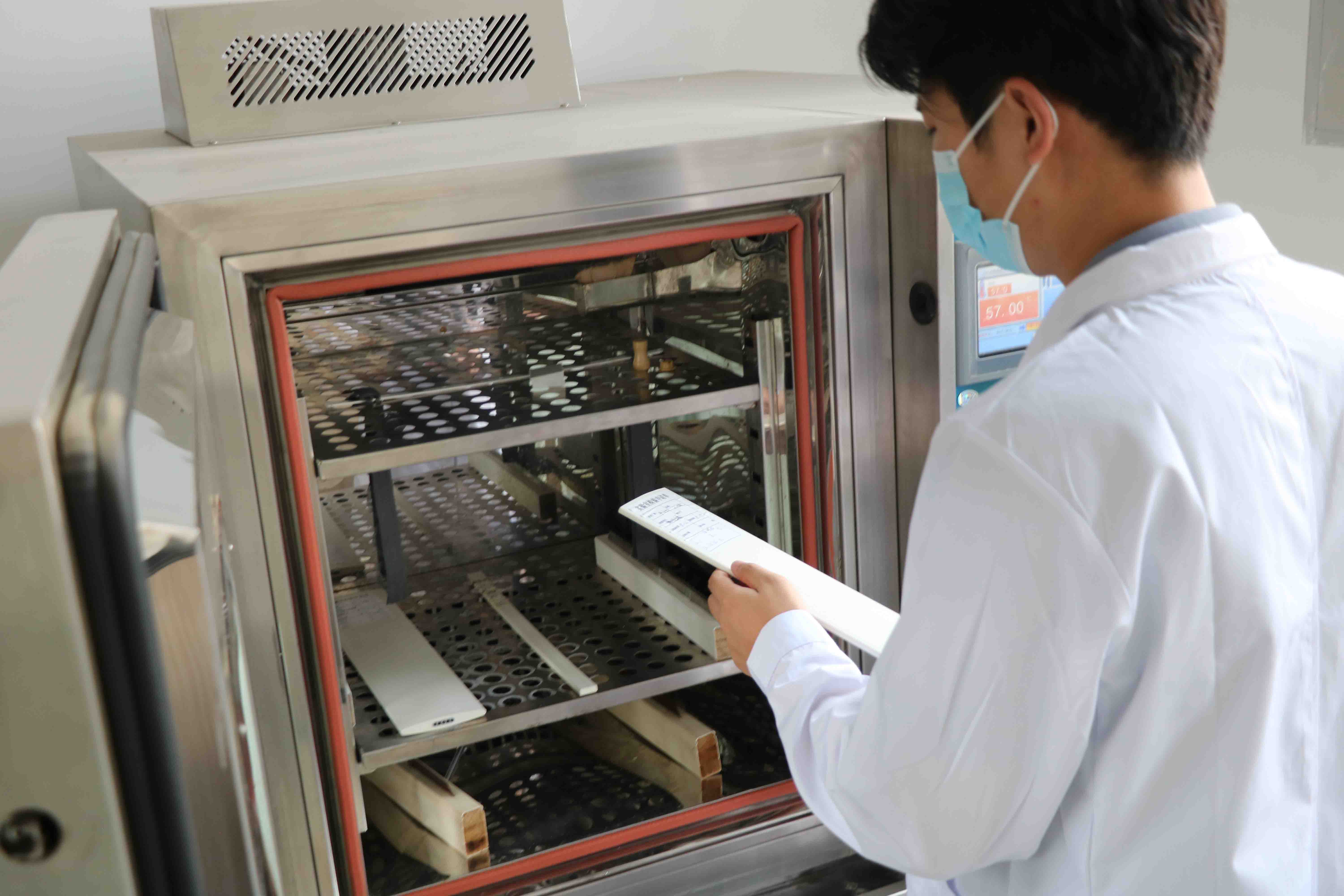 improves the adhesion of PVC profile paint surface manufacture